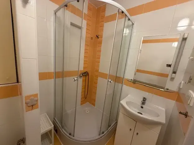 Pronájem bytu 1+kk, Praha - Střížkov, Českolipská, 28 m2