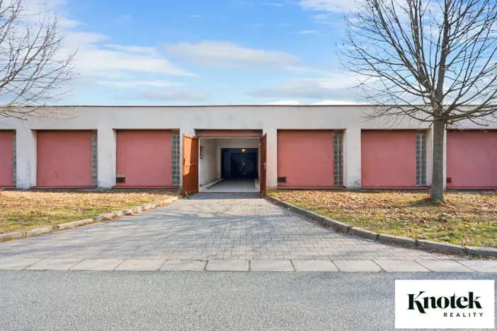 Prodej garáže, Brno, Vlčnovská, 17 m2