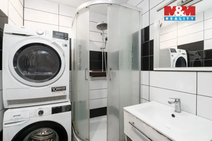 Prodej bytu 3+1, Teplice - Trnovany, Antala Staška, 81 m2