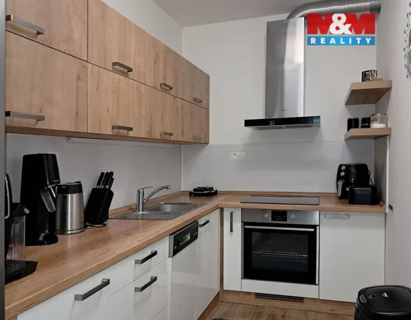 Pronájem bytu 2+kk, Praha - Letňany, Miroslava Hajna, 63 m2