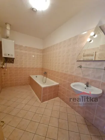 Pronájem bytu 3+kk, Opava - Město, Ostrožná, 110 m2