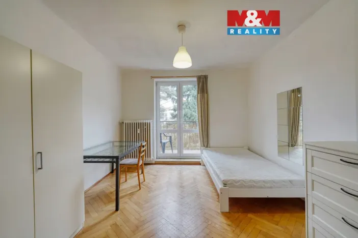 Prodej bytu 3+1, Praha - Kobylisy, Střelničná, 75 m2