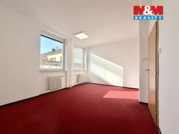 Pronájem obchodního prostoru, Ústí nad Orlicí, T. G. Masaryka, 170 m2