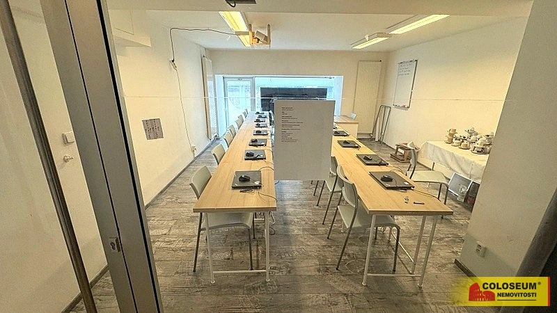 Pronájem obchodního prostoru, Brno - Brno-město, 2500 m2