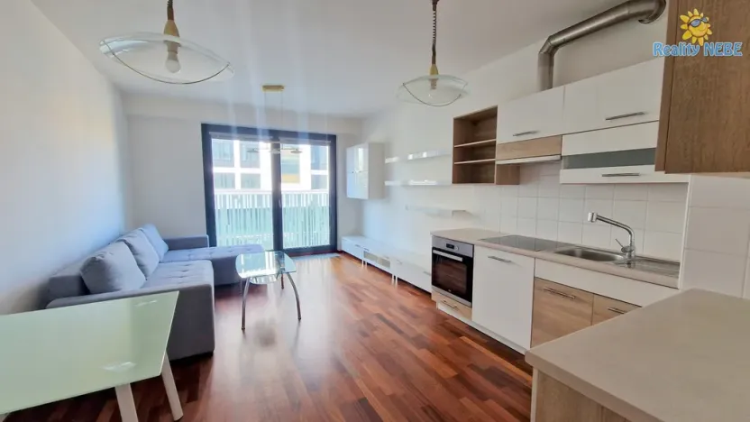Pronájem bytu 2+kk, Praha - Žižkov, Olšanská, 55 m2