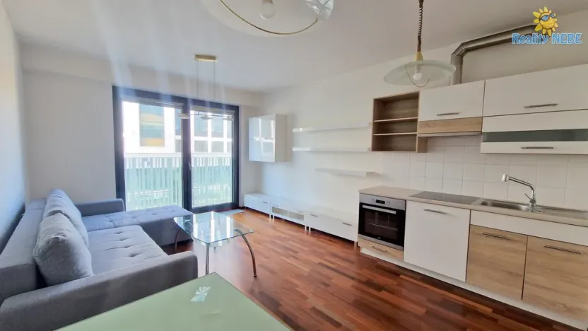 Pronájem bytu 2+kk, Praha - Žižkov, Olšanská, 55 m2