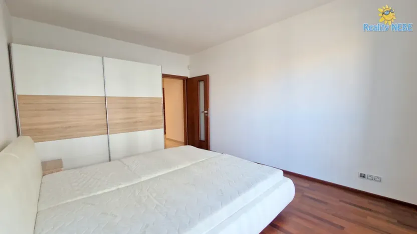 Pronájem bytu 2+kk, Praha - Žižkov, Olšanská, 55 m2