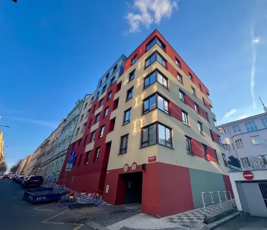 Pronájem bytu 1+kk, Praha - Žižkov, Baranova, 35 m2