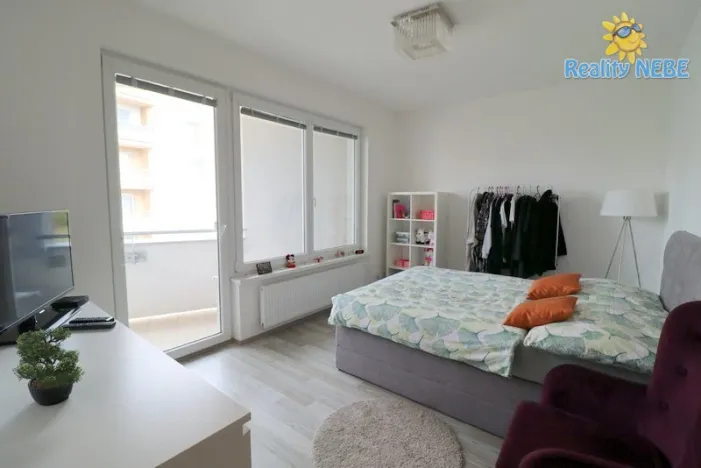 Pronájem bytu 3+kk, Praha - Horní Měcholupy, Mantovská, 94 m2