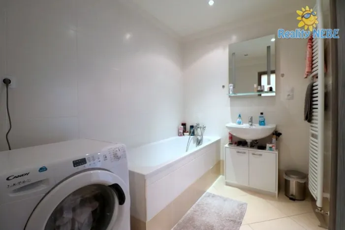 Pronájem bytu 3+kk, Praha - Horní Měcholupy, Mantovská, 94 m2