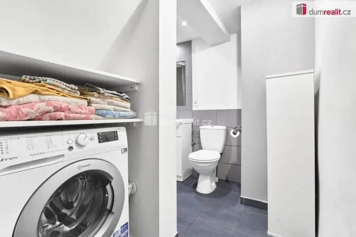 Prodej rodinného domu, Ostrov, Žižkova, 100 m2