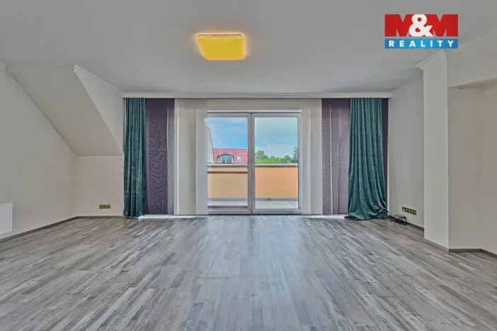 Pronájem bytu 2+kk, Čáslav - Čáslav-Staré Město, nám. Jana Žižky z Trocnova, 65 m2