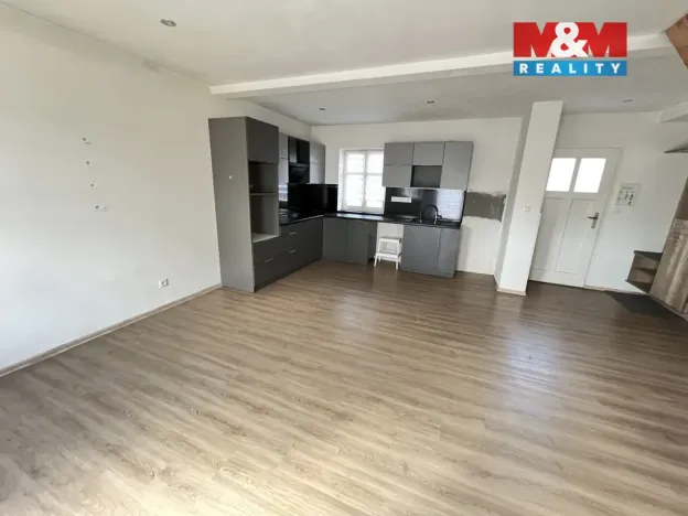 Prodej rodinného domu, Bělá pod Bezdězem, Berkova, 132 m2
