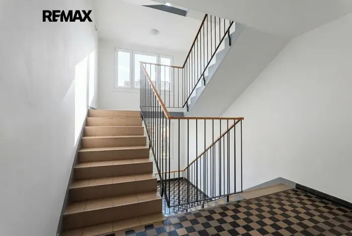 Prodej bytu 3+1, Praha - Malešice, Počernická, 72 m2