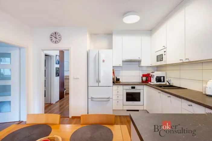 Prodej bytu 3+kk, Praha - Zbraslav, Jiřího Mašína, 82 m2