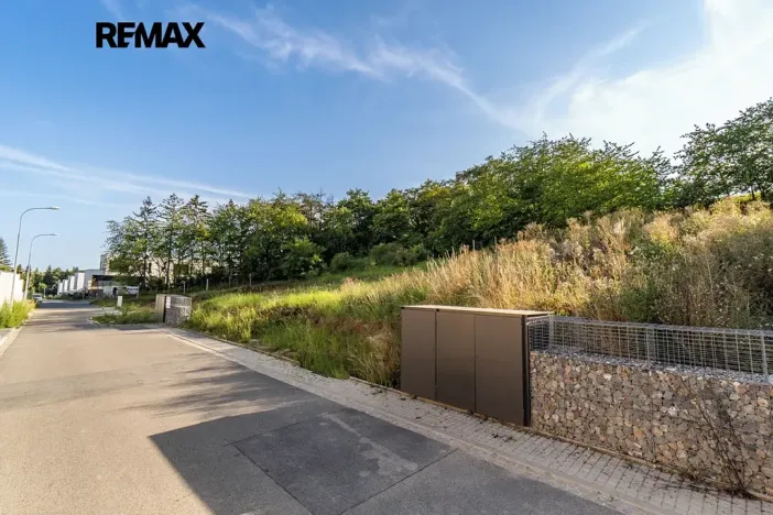 Prodej pozemku pro bydlení, Praha - Lysolaje, Podholí, 1353 m2