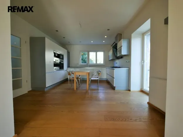 Pronájem rodinného domu, Praha - Žižkov, Šikmá, 260 m2