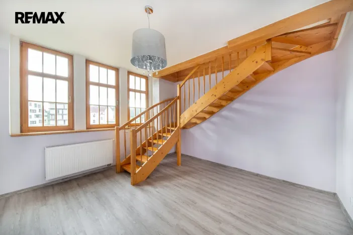 Pronájem bytu 6+kk a větší, Karlovy Vary, Na Vyhlídce, 145 m2