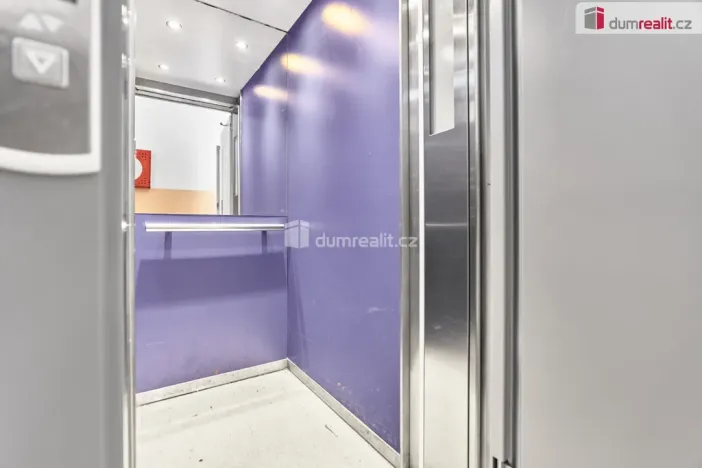 Prodej bytu 3+1, Sokolov, Jelínkova, 67 m2