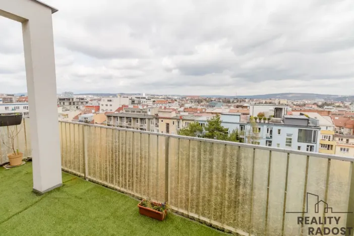 Pronájem bytu 2+kk, Brno, Kounicova, 45 m2