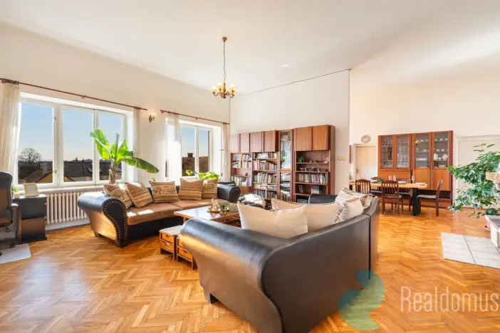 Prodej rodinného domu, Kaplice - Rozpoutí, 330 m2