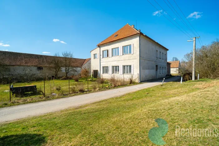 Prodej rodinného domu, Kaplice - Rozpoutí, 330 m2
