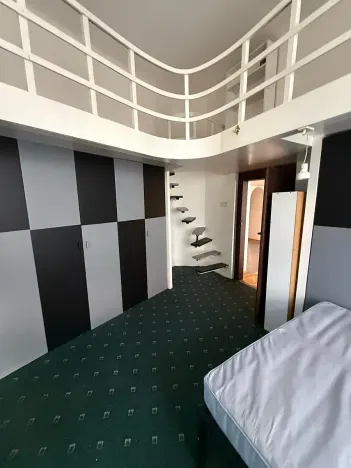 Prodej bytu 2+kk, Praha, Rybalkova, 56 m2