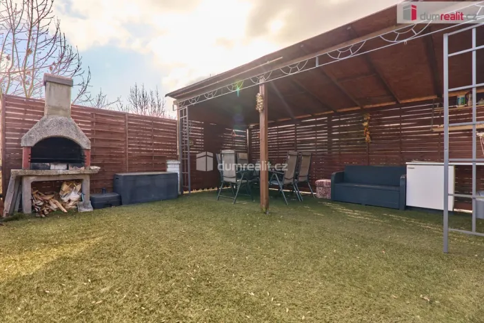 Prodej rodinného domu, Ostrov, Krušnohorská, 340 m2