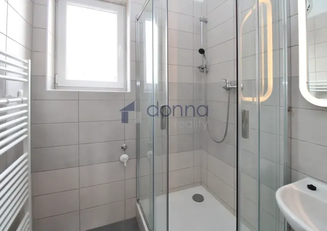 Pronájem bytu 2+kk, Praha, Na pecích, 48 m2