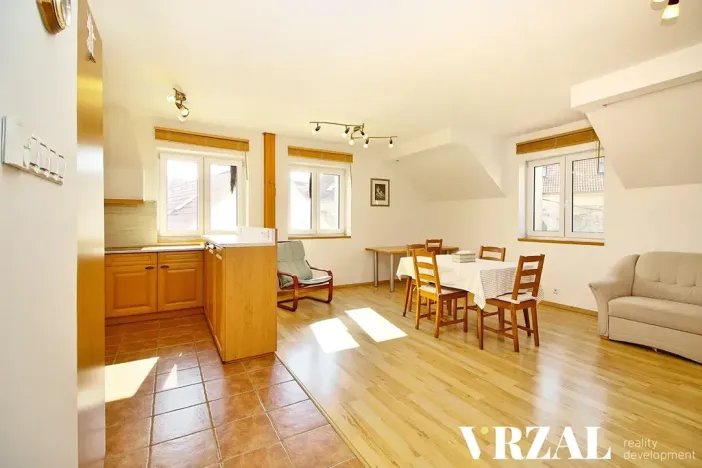 Prodej vícegeneračního domu, Tursko, Ke Statkům, 189 m2