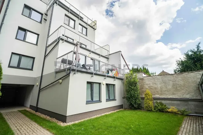 Pronájem bytu 3+kk, Brno, Poděbradova, 57 m2