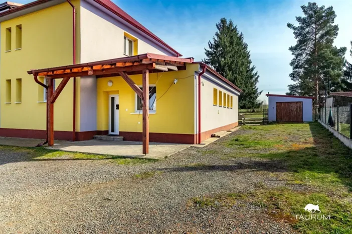 Prodej bytu 3+1, Hlohová, 92 m2