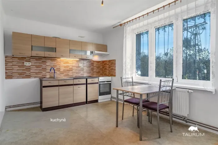 Prodej bytu 2+1, Hlohová, 64 m2