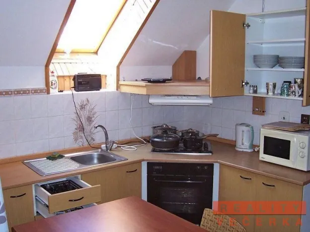 Pronájem bytu 4+1, Kamýk nad Vltavou, 75 m2