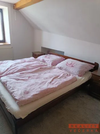 Pronájem bytu 4+1, Kamýk nad Vltavou, 75 m2