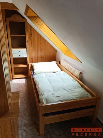 Pronájem bytu 4+1, Kamýk nad Vltavou, 75 m2