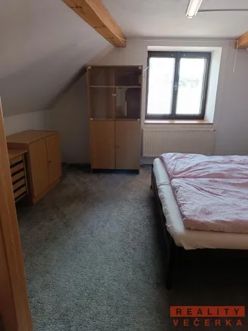 Pronájem bytu 4+1, Kamýk nad Vltavou, 75 m2