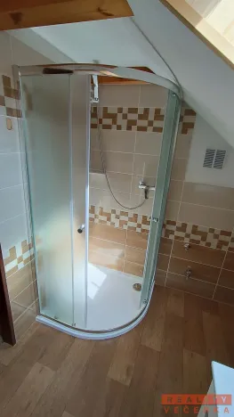 Pronájem bytu 4+1, Kamýk nad Vltavou, 75 m2