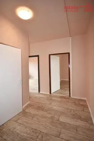 Pronájem bytu 2+1, Kadaň, Chomutovská, 56 m2