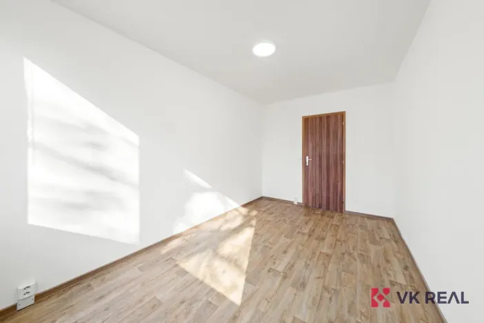 Prodej bytu 2+kk, Praha - Kobylisy, Šimůnkova, 47 m2