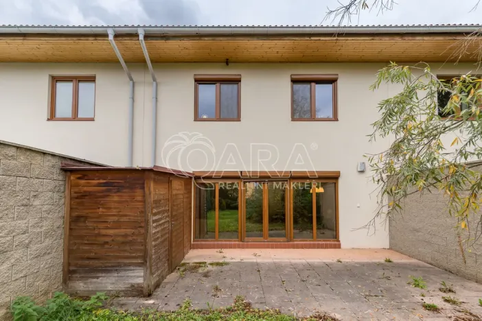 Prodej rodinného domu, Zbuzany, Lomená, 162 m2