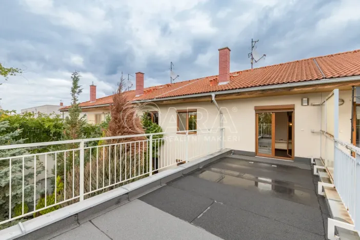 Prodej rodinného domu, Zbuzany, Lomená, 162 m2