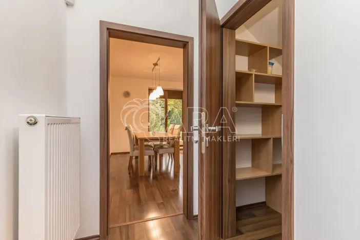 Prodej rodinného domu, Zbuzany, Lomená, 162 m2