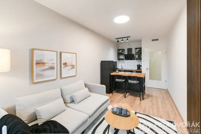 Prodej bytu 2+kk, Praha - Strašnice, Počernická, 40 m2