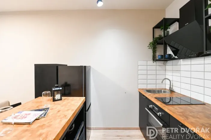 Prodej bytu 2+kk, Praha - Strašnice, Počernická, 40 m2