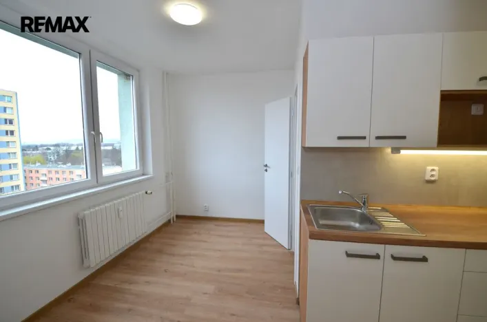 Pronájem bytu 1+1, Kroměříž, Spáčilova, 38 m2