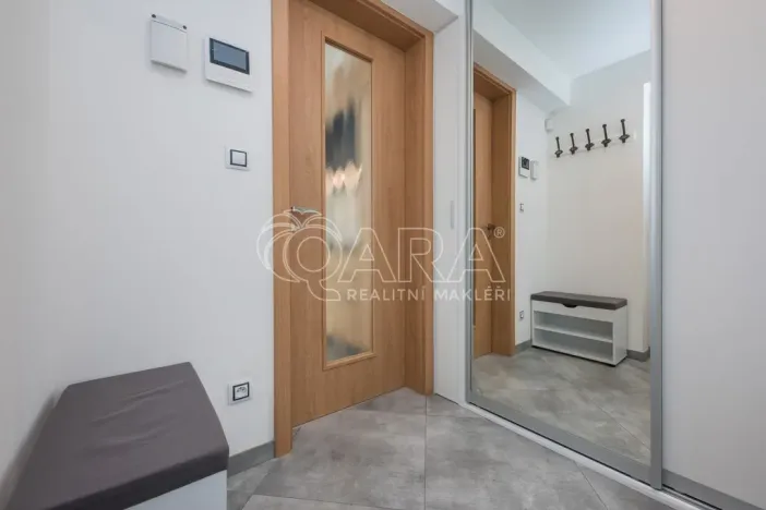 Pronájem bytu 1+kk, Praha - Chodov, Švabinského, 25 m2