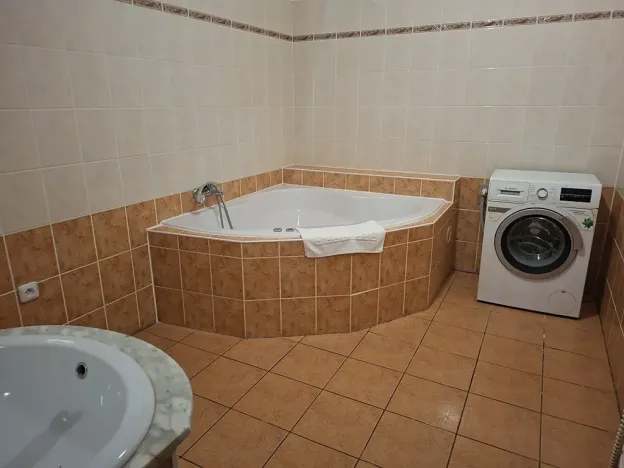 Pronájem vícegeneračního domu, Břestek, 200 m2