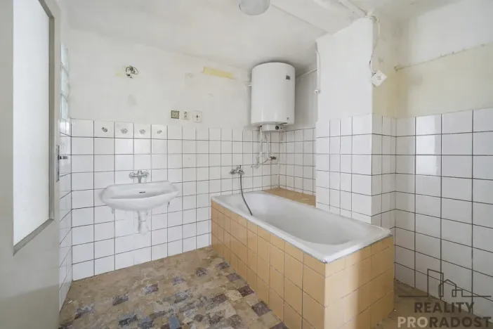 Prodej rodinného domu, Týnec nad Labem, 109 m2