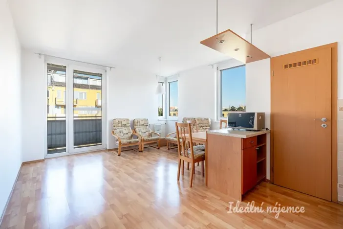 Pronájem bytu 3+kk, Praha - Letňany, Bechlínská, 68 m2